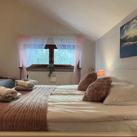 Przy Stoku I Potoku شقة فيسلا